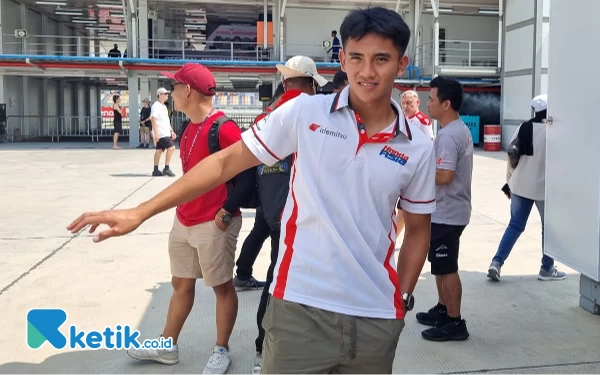 Thumbnail Terbang ke Thailand, Mario Aji Latihan Bareng Somkiat Chantra di Buriram
