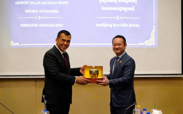 Thumbnail Guna Berantas Perdagangan Orang, Dirjen Imigrasi Indonesia Kunjungi Cambodia-Indonesia Bilateral Meeting on Immigration Matters