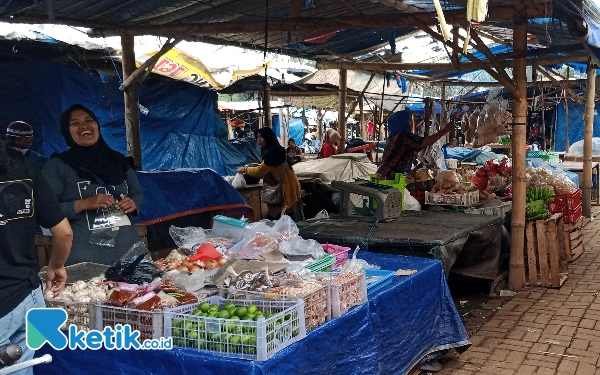 Thumbnail Berita - Hampir sepekan Ramadan, Pasar Pagi Kota Batu Belum Pindah