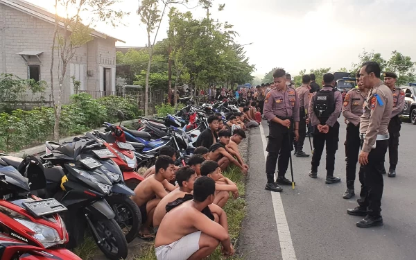 Thumbnail Balap Liar Sambil Ngabuburit, 30 Motor Diamankan Polres Kediri