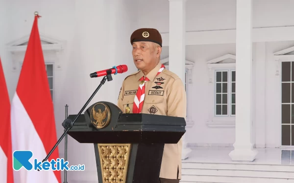 Foto Ketua Kwarda Pramuka Jawa Timur HM Arum Sabil saat memberikan pengarahan Pramuka Produktif di hadapan pengurus dan kader Pramuka Se-Jatim.