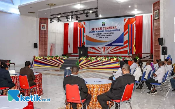 Foto Suasana di dalam gedung pertemuan Krooy Kaimana saat Seleksi Terbuka Jabatan Pimpinan Tinggi Pratama (foto Humas Pemkab Kaimana)