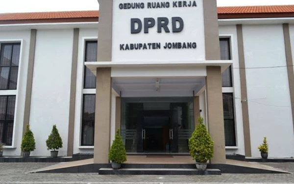Thumbnail Berita - Wahai Warga Jombang, Ini Nama-Nama 50 Wakil Rakyat DPRD Jombang Periode 2024-2029