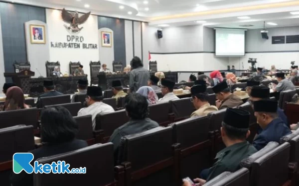 Thumbnail Berita - DPRD Kabupaten Blitar Bahas Penyampaian Penjelasan terhadap LKPJ Bupati