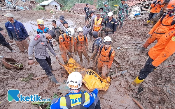 Thumbnail Pencarian Hari Kedua, Tim SAR Gabungan Temukan 4 Jenazah Korban Longsor Bandung Barat