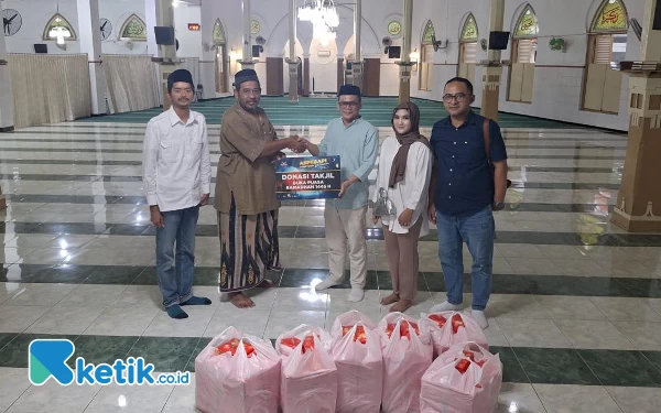 Foto DPD Asperapi Jawa Timur melaksanakan Asperapi Bersinar” atau Berbagi Bersama di Bulan Ramadhan, Kamis (28/3/2024). (Foto: DPD Asperapi Jatim)