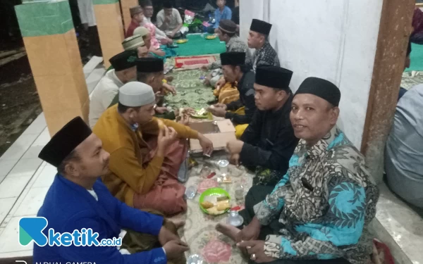 Foto Suasana kegiatan Safari Ramadan di Masjid Ainul Yaqin, Dusun Soca, Desa Pategalan, Kecamatan Jatibanteng, Kabupaten Situbondo, Jumat (29/03/2024). (Foto Abdul Hakim/Ketik)