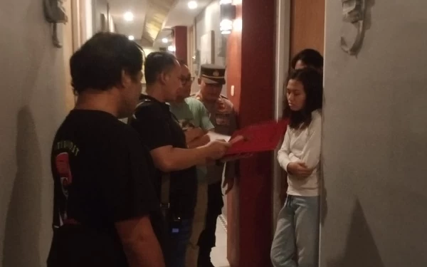 Polsek Sukolilo Geledah Hotel Temukan Puluhan Pasangan Bukan Suami Istri