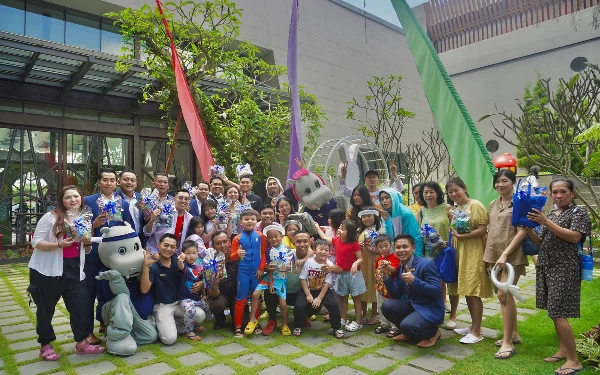 Foto Para peserta dan tim Guest Activities berfoto bersama di acara Guest Activities (Foto: dok.narasumber)
