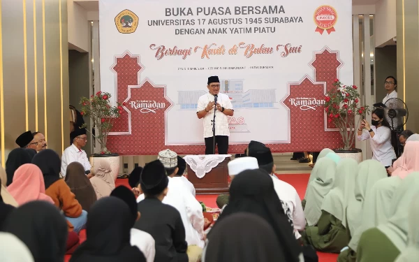 Foto Untag Surabaya mengundang anak-anak yatim piatu saat Ramadan. (Foto: Humas Untag)