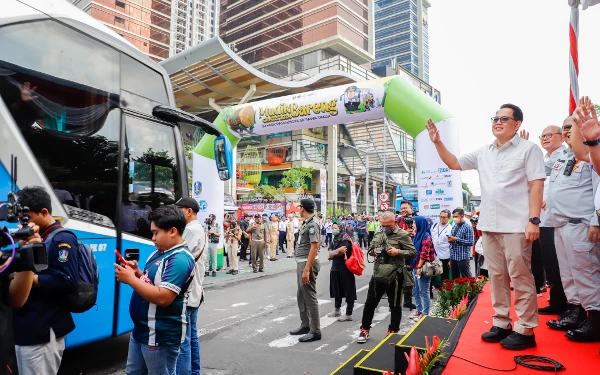 Thumbnail Pj Gubernur Jatim Adhy Karyono Berangkatkan 96 Bus Mudik Bareng Gratis