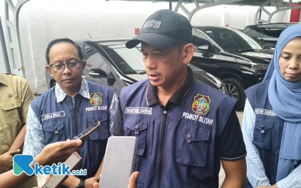 Foto Sekertaris Daerah (Sekda) Priyo suhartono saat dikonfirmasi, Senin (8/4/2024) (foto: Favan/ketik.co.id)