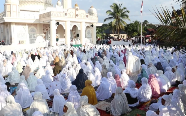 Ribuan Jemaah Tareqat Syattariah di Nagan Raya Rayakan Idul Fitri 1445 Hijriah Hari Ini