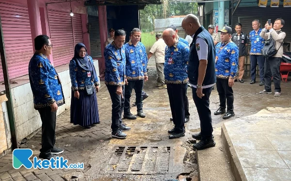 Diskopindag Kota Malang Canangkan Kerja Bakti di Pasar Madyopuro untuk Atasi Persoalan Drainase