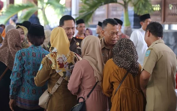 Cuti Bersama Idulfitri Usai, Pemkab Ponorogo Gelar Apel di Halaman Pendopo Agung