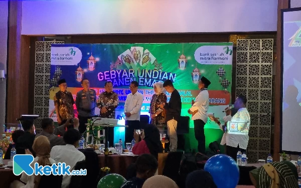 Thumbnail Berita - Gebyar Undian Warnai Milad BPRS Mitra Harmoni Yogyakarta ke-14