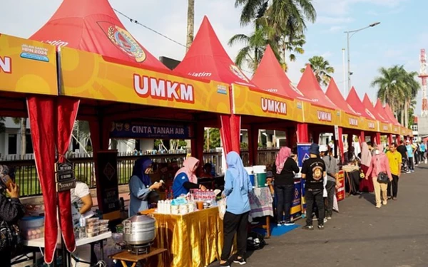 Thumbnail Perputaran Uang Nobar Semifinal Indonesia vs Uzbekistan di Alun-Alun Jember Diproyeksikan Capai Rp330 Juta