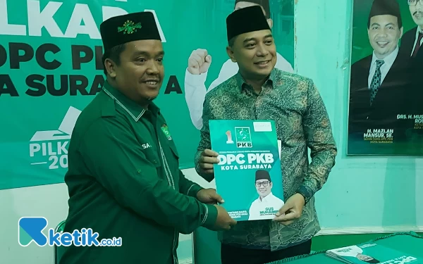 Thumbnail Berita - Eri-Armuji Melamar PKB untuk Pilwali Surabaya 2024