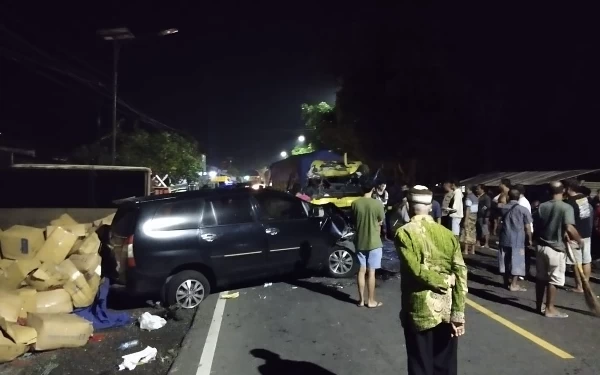 Kecelakaan Beruntun di Jember Libatkan Tiga Kendaraan dan Ketua Bawaslu, 2 Orang Meninggal Dunia