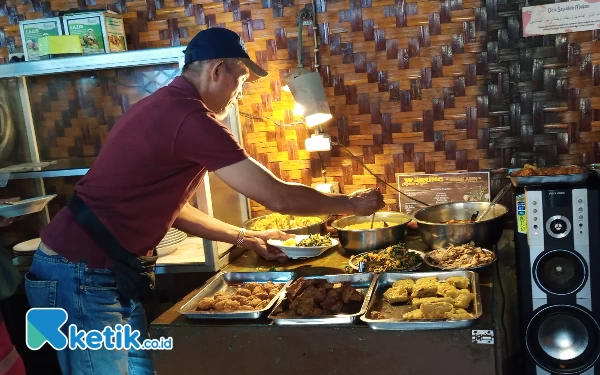 Viral, Makan 10 Ribu Sepuasnya di Warung Mbak Sih Pujon Malang