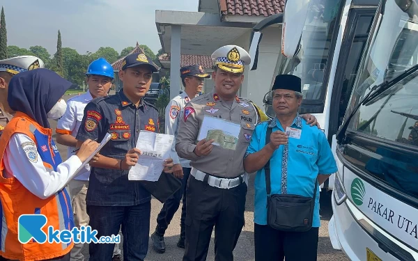 Antisipasi Kecelakaan, Satlantas Polresta Bandung - Dishub Tingkatkan Ramp Check Bus Jemaah Haji