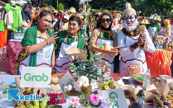 Uniknya Sosok Badarawuhi Ramaikan Festival Rujak Uleg