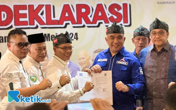 Thumbnail Berita - Demokrat Deklarasikan Usung Kang DS Jadi Cabup Bandung di Pilkada 2024