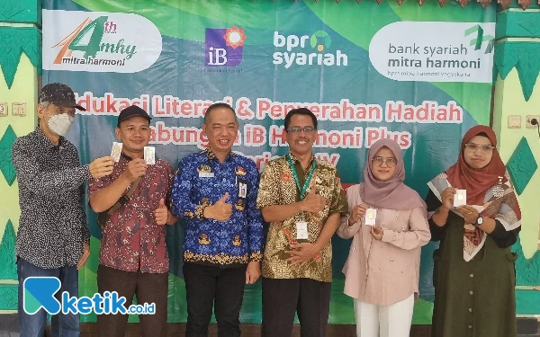 BPRS Mitra Harmoni Yogyakarta Gelar Edukasi Literasi Sekaligus Penyerahan Hadiah di Kemantren Umbulharjo