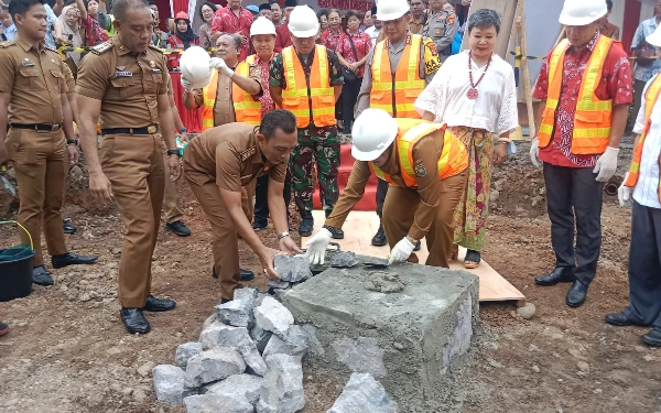 Thumbnail Berita - Peletakan Batu Pertama Pembangunan Tugu Pagoda dan Gapura Teluk Betung, Ini Pesan Wali Kota Bandar Lampung