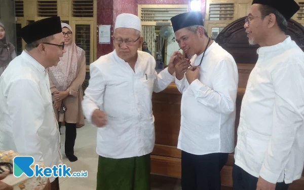 Kolaborasi dan Dukungan Spiritual, Direksi SIG Pabrik Tuban Silaturahmi ke Ponpes Mansyaul Huda Senori