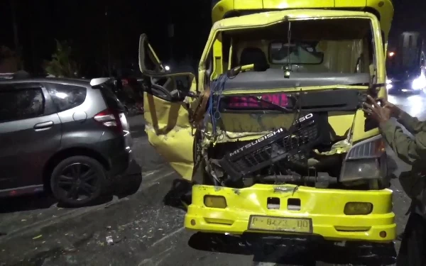 Kecelakaan Minibus Adu Banteng dengan Truk di Jember, Dua Orang Meninggal Dunia