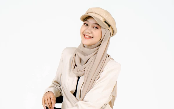 Thumbnail Berita - Bermula Hobi dan Bisnis Hijab, Ines Khoiriyah Masuk Top 5 Putri Hijabfluencer Jabar 2024