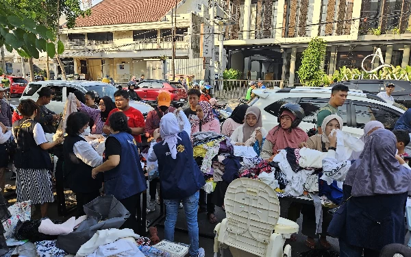 Foto Branded Garage Sale dari Rotary Kaliasin. (Foto: Rotary Kaliasin)