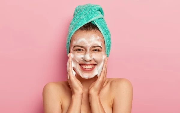 Ketahui Face Wash Cocok dengan Kulit Anda atau Tidak, Ini Caranya!