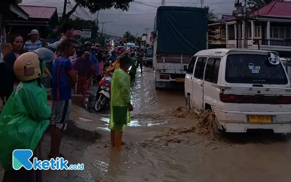 Selalu Banjir, Warga Kota Sungai Penuh Kecewa Kinerja Pemkot