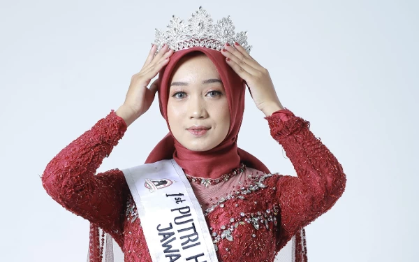 Thumbnail Heni Fatkhul Janah, RU 1 Putri Hijabfluencer Jateng 2024 Bicara Pentingnya Literasi Digital