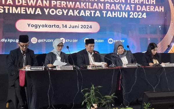 Thumbnail KPU DIY Tetapkan 55 Anggota DPRD DIY Terpilih Periode 2024-2029, Terdapat 29  Petahana