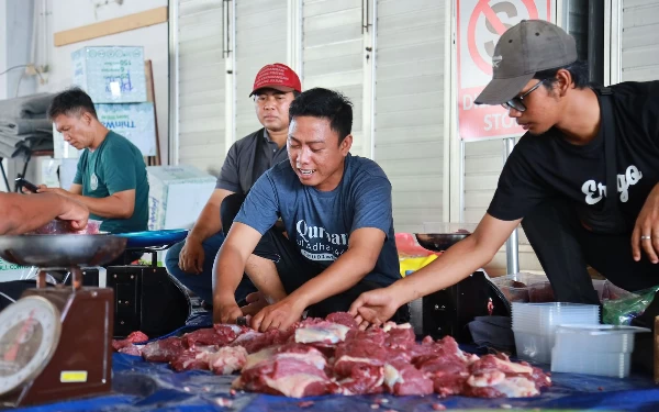 Momen Idul Adha 1445 H, PLN UID Jatim Bagikan 15 Ribu Daging Kurban