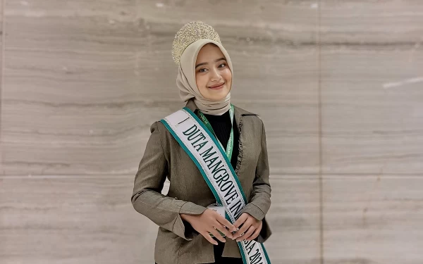 Thumbnail Berita - Ikhtiar Wafika Amira Nurfitri, Winner Duta Mangrove Indonesia 2024 Ajak Menjaga Lingkungan