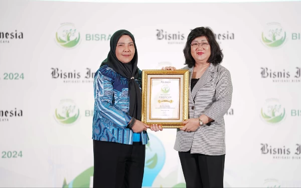 Thumbnail Berita - Wali Kota Bandar Lampung Sabet Tiga Penghargaan, Termasuk Bisnis Indonesia Social Responsibillity Awards 2024