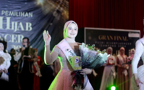 Thumbnail Berita - Musik dan Fashion di Mata Nyimas Amanda Zaskia, RU 1 Putri Hijabfluencer Lampung 2024