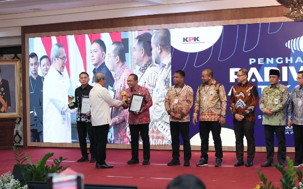 Thumbnail Berita - Kominfo Kota Madiun Raih Penghargaan dari KPK