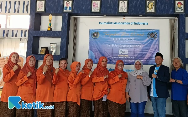 Thumbnail Berita - Peringati HUT KE-63, IKWI Kabupaten Bandung Bertekad Lebih Bermartabat dan Beretika