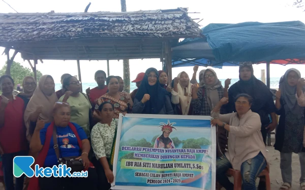 Thumbnail Berita - Perempuan Nusantara di Kota Waisai Deklarasikan Dukungan ke Ria Umlati