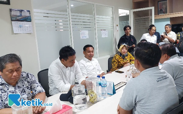 Thumbnail Berita - Perizinan Belum Lengkap, DPRD Surabaya Akan Panggil Pengusaha Depo Kontainer