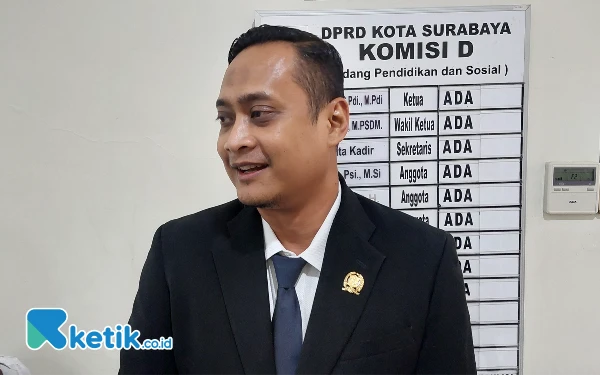Thumbnail Berita - Anggota DPRD Surabaya Harap Program 1 Kelurahan 1 Ambulans Tidak Sekadar Seremonial