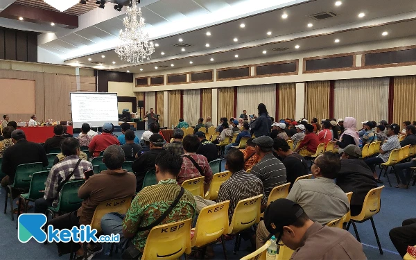 Thumbnail Berita - PT Granting Jaya Janjikan Kompensasi bagi Nelayan Terdampak Proyek SWL