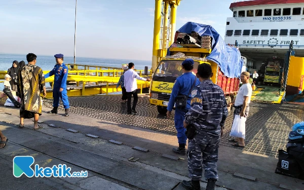 Polairud Polres Situbondo dan TNI Lakukan Pengamanan di Pelabuhan Jangkar