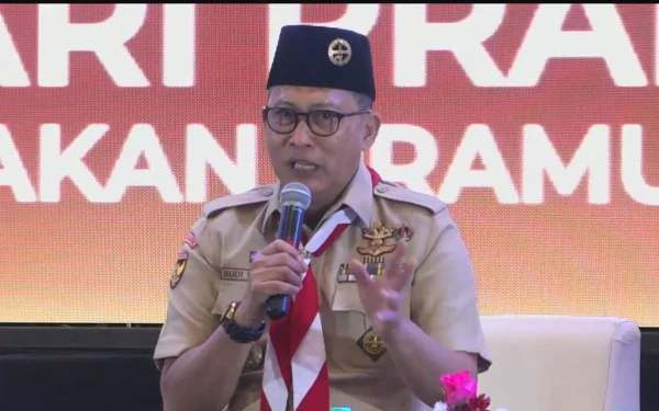 Thumbnail Pramuka Tak Diwajibkan, Ketua Kwarnas: Pak Menteri Tidak Pernah Sekolah di Indonesia