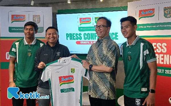 Thumbnail Berita - Indomie Jadi Sponsor Persebaya Selama 3 Musim